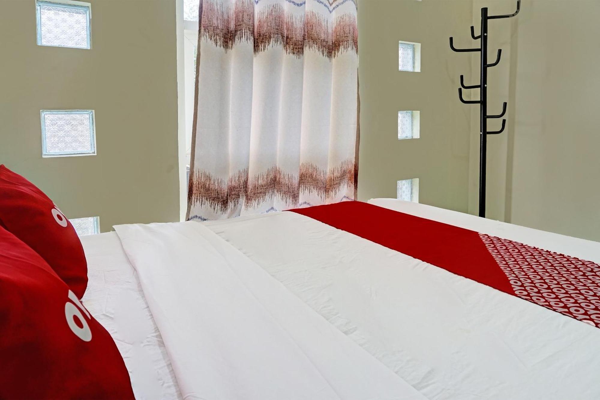 Oyo 91707 Jannah Homestay Syariah Dau Εξωτερικό φωτογραφία