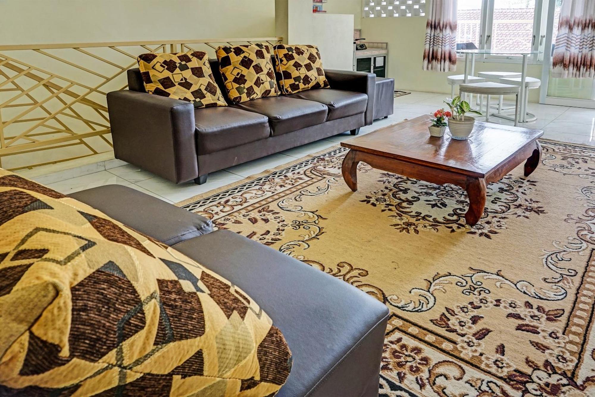 Oyo 91707 Jannah Homestay Syariah Dau Εξωτερικό φωτογραφία