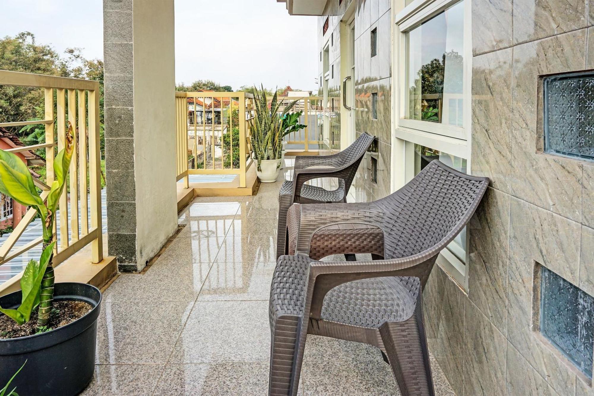 Oyo 91707 Jannah Homestay Syariah Dau Εξωτερικό φωτογραφία